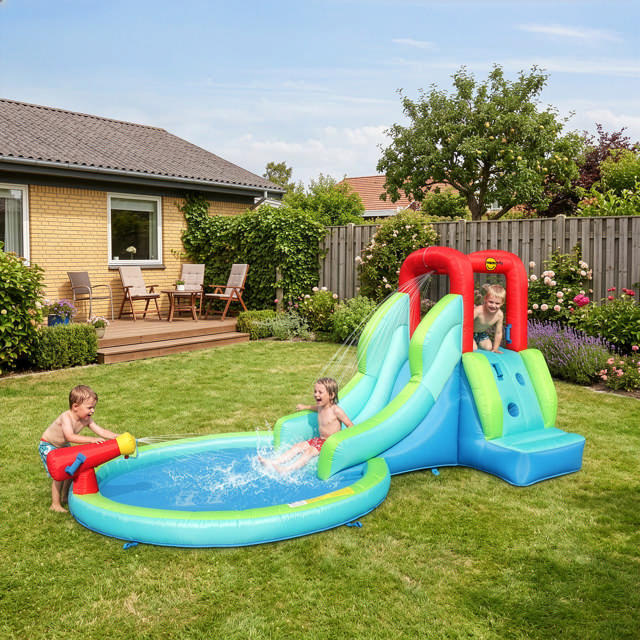 Water Slide Pool HappyHop